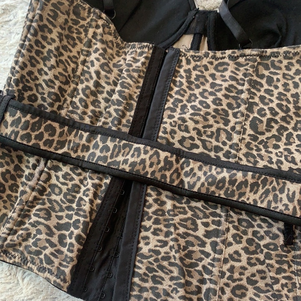 Leopard top - Picture 3 of 5